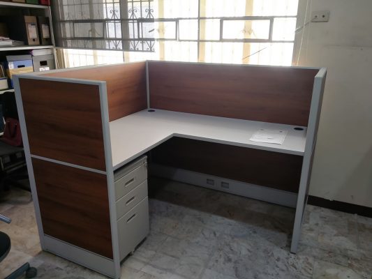 office partitions, cubicle, office dividers